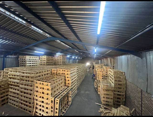 700M² WAREHOUSE TO LET IN KEW INDUSTRIAL